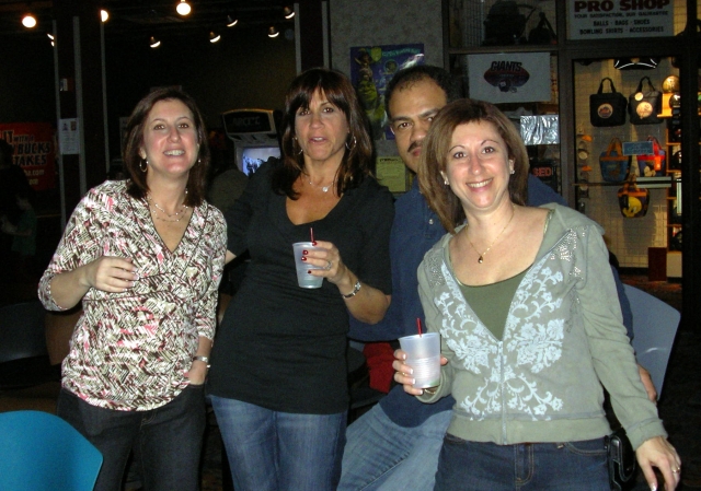 2/08-Beth, Ilene, Alexi, Tobi